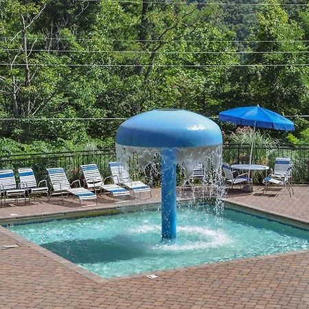 Moonshine Manor-Pets Ok-W/D-Pool Table-Arcade-Hot Tub Villa Gatlinburg Bagian luar foto