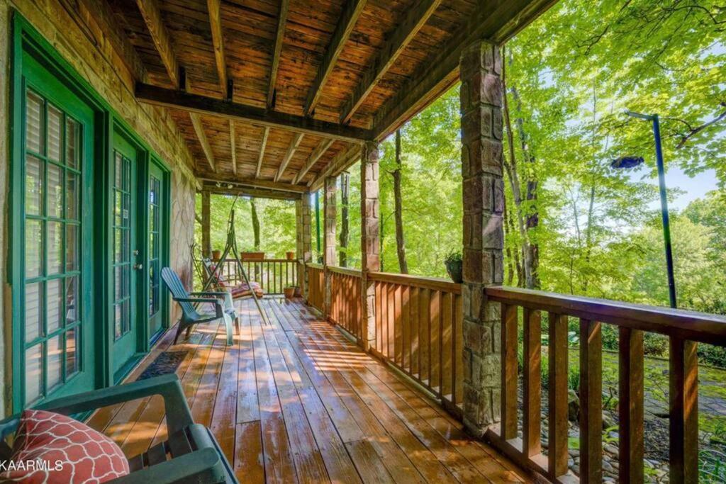 Moonshine Manor-Pets Ok-W/D-Pool Table-Arcade-Hot Tub Villa Gatlinburg Bagian luar foto