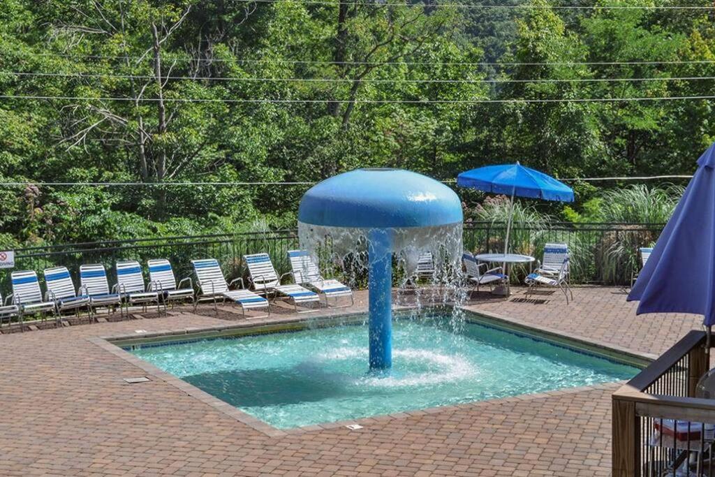 Moonshine Manor-Pets Ok-W/D-Pool Table-Arcade-Hot Tub Villa Gatlinburg Bagian luar foto