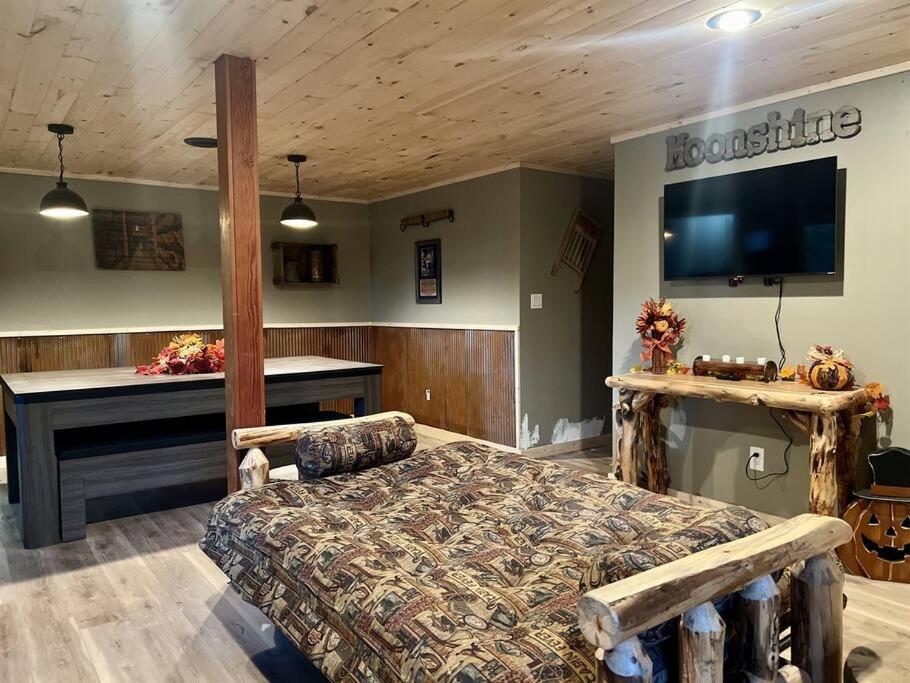 Moonshine Manor-Pets Ok-W/D-Pool Table-Arcade-Hot Tub Villa Gatlinburg Bagian luar foto